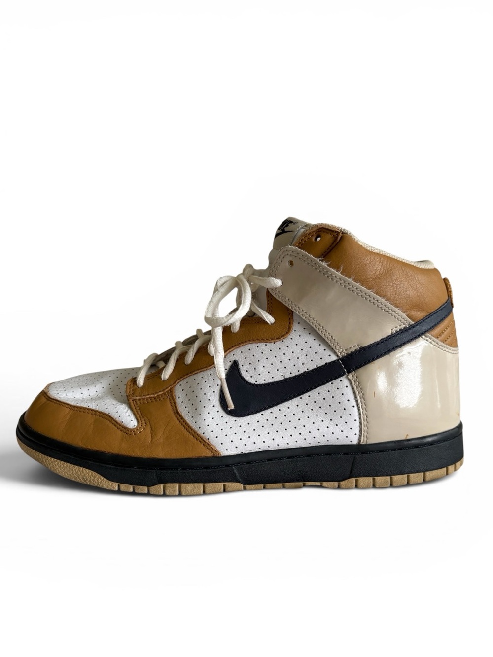 Nike Vintage Dunk High Premium ‘Medicine Ball’ (Bo Jackson) High Top Sneakers - Picture 2 of 10